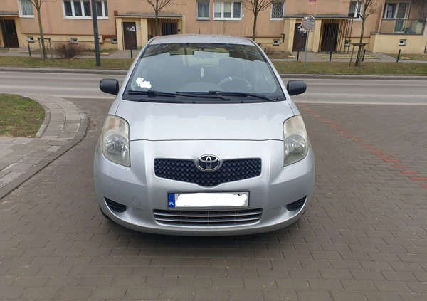 Toyota Yaris cena 10000 przebieg: 278358, rok produkcji 2007 z Łódź małe 326